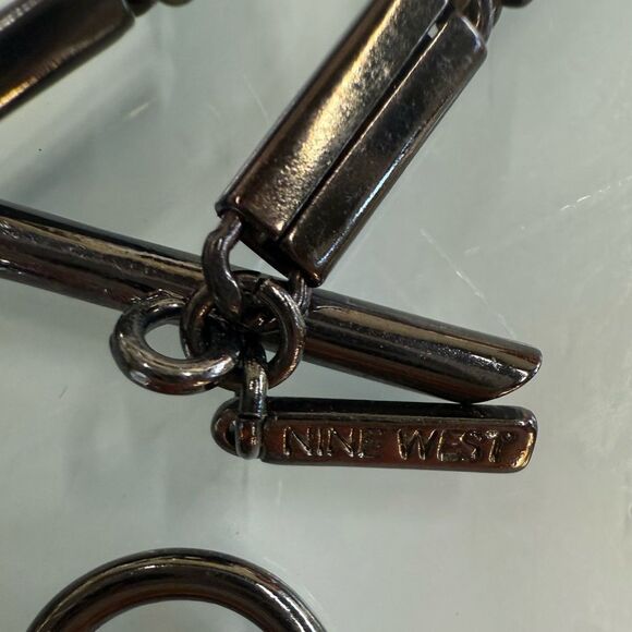 MIXED MEDIA Nine West necklace and Loft stacking necklace - Picture 4 of 9